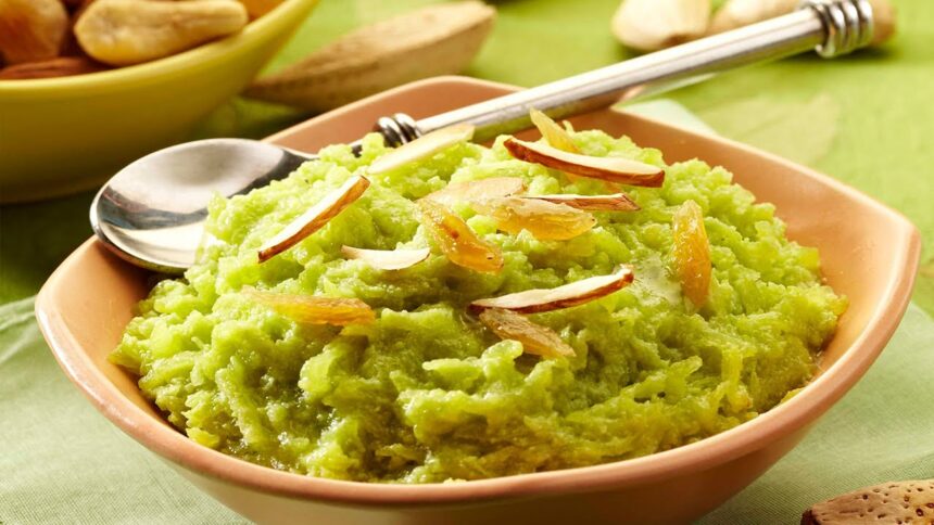 Lauki Halwa Recipe : स्वाद भी, सेहत भी, इस आसान रेसिपी से बनाएं टेस्टी लौकी का हलवा