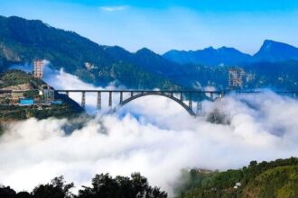 Chenab Rail Bridge: बम और भूकंप से भी नहीं हिलेगा चिनाब रेल ब्रिज, चीन-पाकिस्तान को बढ़ी चिंता, जानिए क्यों है खास