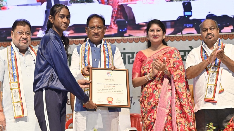 छत्तीसगढ़ में बाल अधिकारों की सुरक्षा को मिला नया आयाम, मुख्यमंत्री साय ने 'सार्थक' और 'रक्षक' अभियानों की शुरुआत की