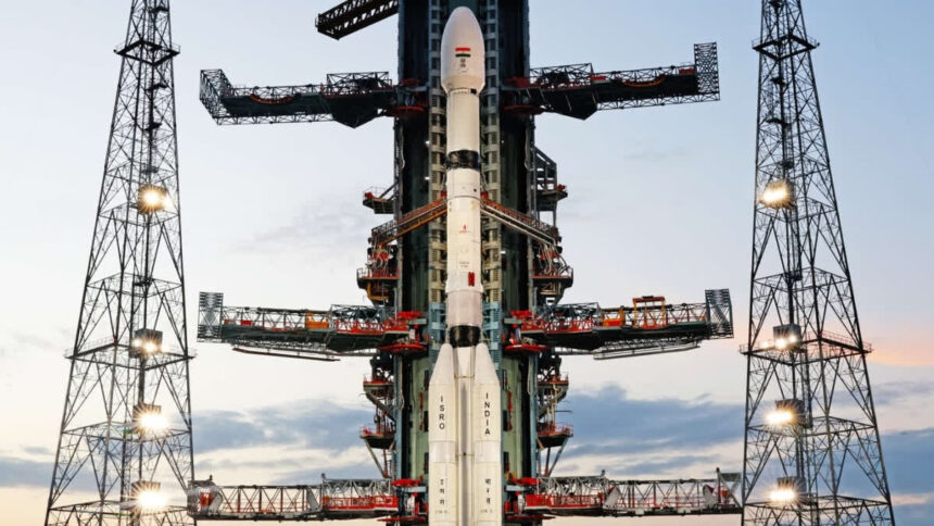 NISAR SATELLITE LAUNCH: ISRO और NASA ने मिलकर लॉन्च किया NISAR Satellite, देखें LIVE VIDEO