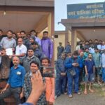 दुर्गा नगर की जर्जर सड़कों और जलभराव को लेकर नगर पालिका अधिकारी और अध्यक्ष को सौंपा गया ज्ञापन, नागरिकों ने उठाई आवाज
