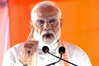 PM Modi: पीएम मोदी की दुर्गापुर रैली, घुसपैठियों को दी चेतावनी, ममता सरकार पर जमकर हमला