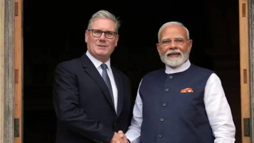 PM Modi UK Visit: भारत और ब्रिटेन के बीच फ्री ट्रेड एग्रीमेंट पर साइन, कीर स्टार्मर से मिले पीएम मोदी
