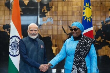 नामीबिया की संसद में बोले पीएम मोदी: "संविधान से बड़ी कोई ताकत नहीं", सर्वोच्च नागरिक सम्मान किया समर्पित