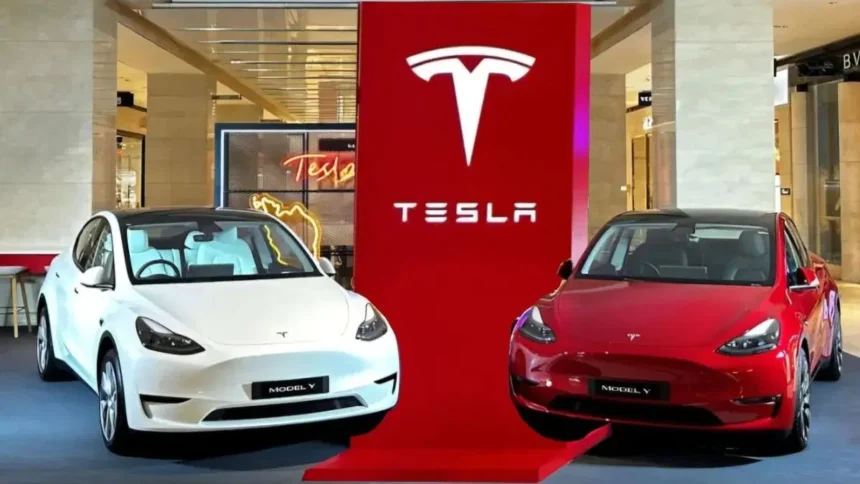 India में 15 जुलाई को खुलेगा Tesla का पहला Showroom, EV Market में बढ़ेगा Competition