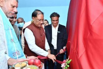 CG : श्री नारायणा हॉस्पिटल में सेंट्रल इंडिया की पहली ओ-आर्म स्पाइन सर्जरी मशीन शुरू, मुख्यमंत्री विष्णुदेव साय ने किया उद्घाटन