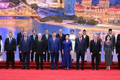 SCO Summit 2025 : दुनिया की सबसे ताकतवर तस्वीर, SCO समिट में एक मंच पर पीएम मोदी, जिनपिंग और पुतिन