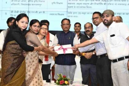 संपूर्णता अभियान में छत्तीसगढ़ के जिलों और विकासखंडों की शानदार उपलब्धि, बस्तर-कोंडागांव समेत कई को स्वर्ण पदक
