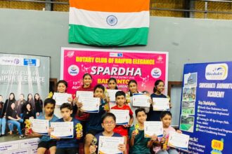 रोटरी क्लब रायपुर एलीगेंस की पहल “स्पर्धा”: 100 से अधिक बच्चों ने बैडमिंटन टूर्नामेंट में भाग लेकर खेलों में अपनी प्रतिभा दिखाई