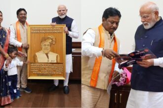 CG : सांसद महेश कश्यप ने पीएम मोदी को दिया बस्तर दशहरा का न्योता, स्मृति चिन्ह भेंट कर जताया आभार