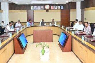 सीजी कैबिनेट मीटिंग : शहीद एएसपी की पत्नी को अनुकंपा नियुक्ति, सौर ऊर्जा नीति में संशोधन, मीडिया कर्मियों की सम्मान निधि दोगुनी