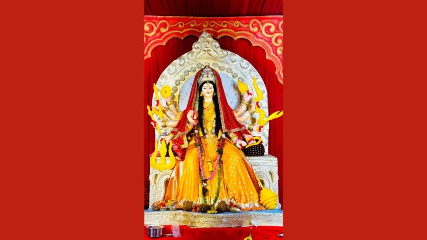 Raipur : श्री छत्तीसगढ़ नवयुवा दुर्गा उत्सव समिति, पहाड़ी पारा हनुमान नगर गुढ़ियारी रायपुर में नवरात्र उत्सव जोर-शोर से जारी