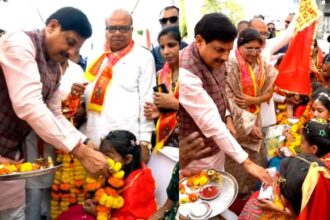 MP : उज्जैन में नवरात्रि के पावन अवसर पर 121 स्थानों पर सीएम डॉ. मोहन ने 25 हजार कन्याओं का पूजन और भोजन कराया