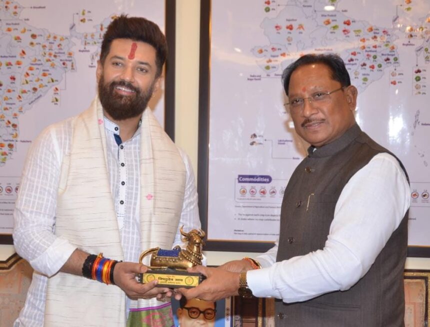 CG : सीएम विष्णुदेव साय ने केंद्रीय मंत्री चिराग पासवान से की मुलाकात, छत्तीसगढ़ में खाद्य प्रसंस्करण क्षेत्र को नई ऊंचाई देने की तैयारी