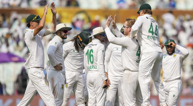 IND vs SA 1st Test : दक्षिण अफ्रीका ने पहले टेस्ट में भारत को 30 रन से दी मात, ईडन गार्डन्स पर टूटा 53 साल का रिकॉर्ड