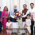 सीएम विष्णुदेव ने PM मोदी से की मुलाकात, ठेठ छत्तीसगढ़ी पहनावे में दिखी साय परिवार, आशीर्वाद से गदगद हुए बच्चे, देखें तस्वीरे