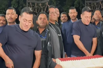 Salman Khan का 60वां Birthday: Panvel Farmhouse पर Paparazzi संग केक काटा, फैंस के साथ बांटी खुशियाँ