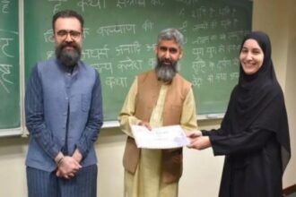 Sanskrit in Pakistan: पाकिस्तान में पढ़ाई जाएगी संस्कृत, लाहौर यूनिवर्सिटी में शुरू हुआ कोर्स, रामायण और गीता-महाभारत पर रिसर्च की तैयारी