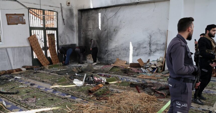 Syria Mosque Blast: सीरिया के होम्स में जुमे की नमाज के दौरान मस्जिद में धमाका, 6 की मौत, 20 से अधिक घायल