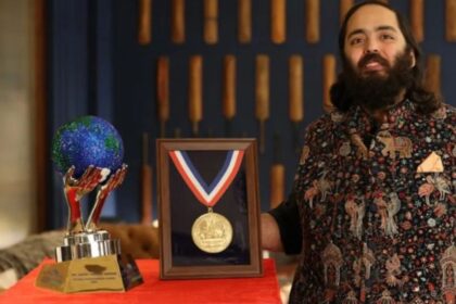 Anant Ambani : वन्यजीव संरक्षण के लिए अनंत अंबानी को मिला ग्लोबल ह्यूमैनिटेरियन अवॉर्ड: यह सम्मान पाने वाले सबसे युवा और पहले एशियाई, ‘वनतारा’ को मिली अंतरराष्ट्रीय पहचान