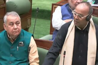 CG विधानसभा शीतकालीन सत्र 2025: ‘अंजोर विज़न 2047’ पर तीखी बहस, अजय चंद्राकर ने सरकार को घेरा, सदन में बढ़ा तनाव