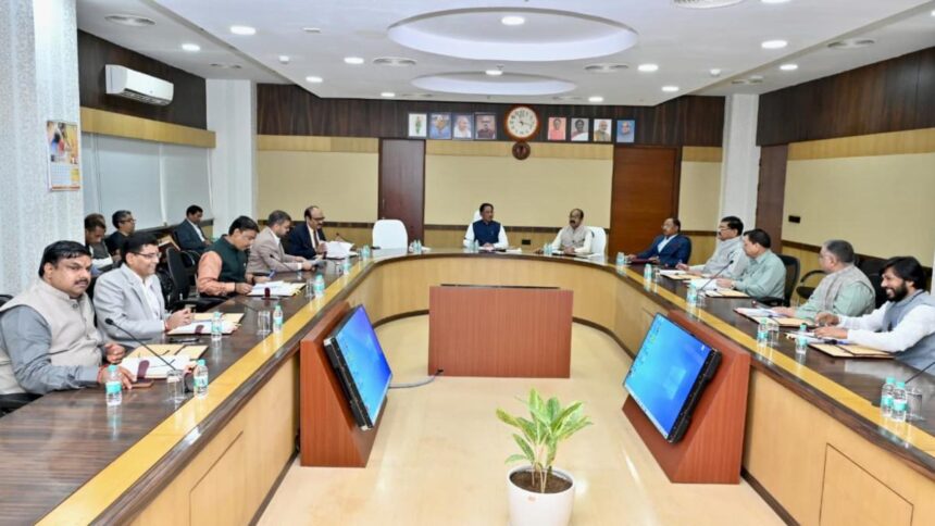 साय कैबिनेट की बैठक में बड़े फैसले: बिजली बिल में राहत, उद्योग और शिक्षा में सुधार के लिए विधेयक अनुमोदित