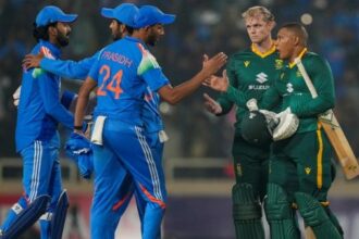 IND vs SA 2nd ODI: रोमांचक मुकाबले में साउथ अफ्रीका ने भारत को हराया, सीरीज 1-1 से बराबर, अब विशाखापट्टनम में होगा निर्णायक मुकाबला
