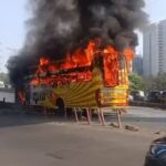 Mumbai Malad Bus Fire : मलाड में वेस्टर्न एक्सप्रेस हाईवे पर स्लीपर बस में लगी भीषण आग, बाल-बाल बचे यात्री, देखें VIDEO