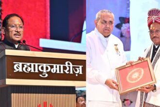 CG : शांति सरोवर में आयोजित स्नेह मिलन एवं ब्रह्मा भोजन कार्यक्रम में शामिल हुए मुख्यमंत्री साय