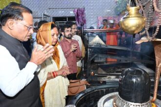 CG : महाशिवरात्रि पर बाबा धाम में मुख्यमंत्री साय ने की पूजा-अर्चना, 1.20 करोड़ के विकास कार्यों का किया शिलान्यास