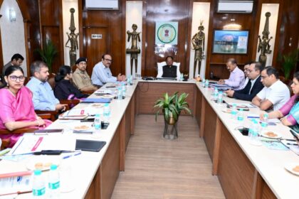 CG : पश्चिम एशिया की परिस्थितियों पर मुख्यमंत्री साय की उच्चस्तरीय समीक्षा: वीडियो कॉन्फ्रेंसिंग के माध्यम से कमिश्नर, आईजी और कलेक्टरों को दिए निर्देश