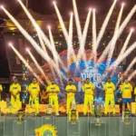 Chennai Super Kings का 'Roar 2026' इवेंट : Chepauk में धमाकेदार Reunion, MS Dhoni, Raina, Hayden समेत कई दिग्गज उतरे मैदान पर; देखें VIDEO