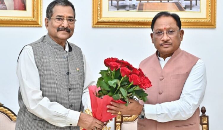 CG : मुख्यमंत्री विष्णु देव साय से छत्तीसगढ़ राज्य पुलिस जवाबदेही प्राधिकरण के नव पदस्थ सदस्य राजीव श्रीवास्तव ने की सौजन्य भेंट