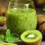 Kiwi Juice Health Benefits: औषधीय गुणों से भरपूर कीवी फल : जूस पिएं या सीधे खाएं, जानिए इसके फ़ायदे