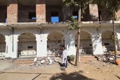 Mosque Wall Collapsed: जयपुर में जुमे की नमाज के दौरान मस्जिद की दीवार गिरने से 19 लोग दबे, 8 की हालत गंभीर