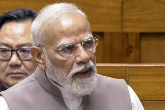 PM Modi in Lok Sabha : मिडिल ईस्ट की जंग पर संसद में बोले पीएम मोदी, तेल और गैस संकट पर बताया सरकार का प्लान - LIVE