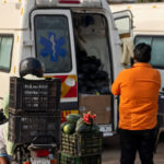 Viral News : एम्बुलेंस में मरीज नहीं, बिक रहे थे तरबूज! वायरल वीडियो देख लोग बोले- “ये कौन सी इमरजेंसी है?”