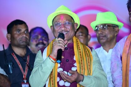 CG : मुख्यमंत्री विष्णु देव साय ने होली पर्व की प्रदेशवासियों को दी बधाई, कहा- प्रेम और सद्भाव के रंगों से सराबोर हो होली