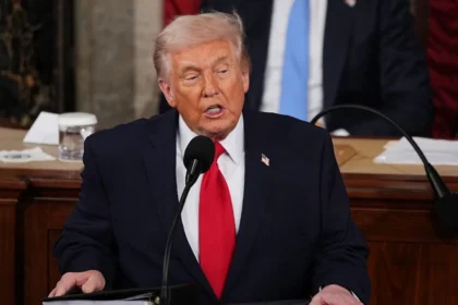 Iran-America Tension: ईरान-अमेरिका तनाव : ट्रंप का कड़ा संदेश, बिना शर्त सरेंडर पर ही खत्म होगा युद्ध