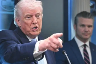 Donald Trump की ‘सभ्यता खत्म’ वाली धमकी के बाद India ने जारी की Advisory, Iran में रहने वाले Indians को 48 घंटे घर में रहने की सलाह