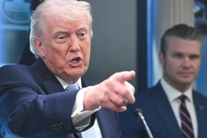 Donald Trump की ‘सभ्यता खत्म’ वाली धमकी के बाद India ने जारी की Advisory, Iran में रहने वाले Indians को 48 घंटे घर में रहने की सलाह