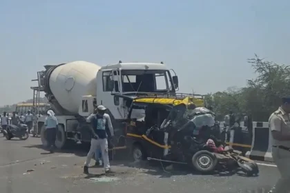 Big Accident : कल्याण-मुरबाड हाईवे हादसा : सीमेंट मिक्सर और इको कार की टक्कर में 11 लोगों की दर्दनाक मौत