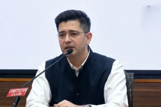 Raghav Chadha : राघव चड्ढा का AAP से इस्तीफा, बड़ा राजनीतिक उलटफेर, 8 सांसदों के साथ BJP में शामिल होने का ऐलान