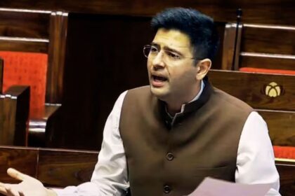 Raghav Chadha In Rajya Sabha: एक-दो मिनट का समय दे देना..., राज्यसभा में राघव चड्ढा बोले- मैं वह उप नेता हूं, जिसे पद से हटाया गया