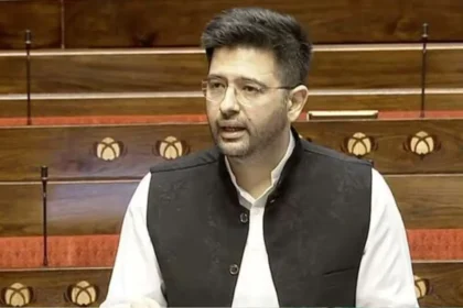 Raghav Chadha: आम आदमी पार्टी में बड़ा बदलाव: राघव चड्ढा को राज्यसभा डिप्टी लीडर पद से हटाया, अशोक मित्तल लेंगे जगह