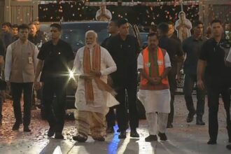 PM Modi Speech Live : बंगाल की जीत के बाद बीजेपी मुख्यालय पहुंचे पीएम मोदी, कार्यकर्ताओं ने जोरदार नारों से किया स्वागत