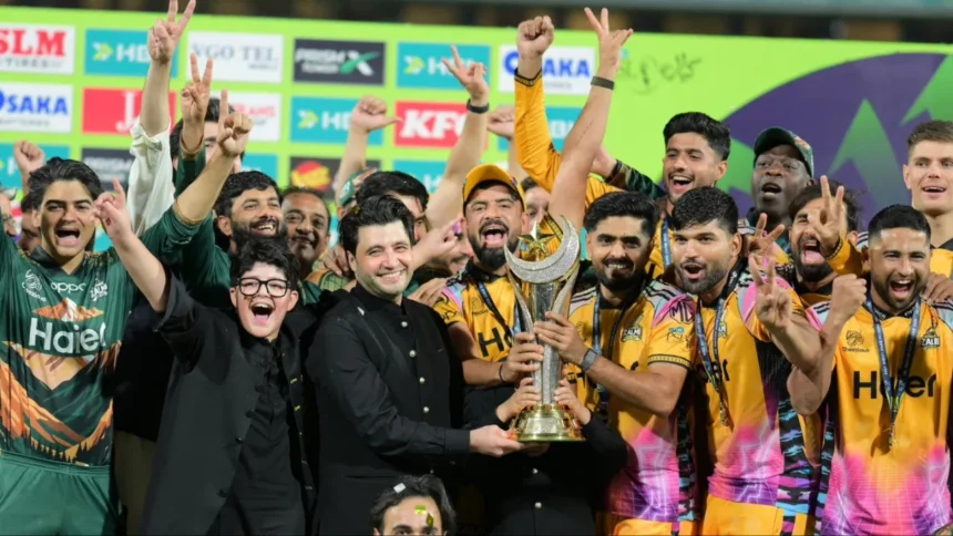 PSL 2026 : Babar Azam की कप्तानी में Peshawar Zalmi बनी Champion, 9 साल का इंतजार खत्म; Final में Hyderabad Kingsmen को 5 विकेट से हराया