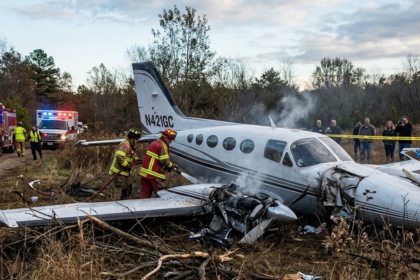US Texas Plane Crash : अमेरिका के टेक्सास में भीषण विमान हादसा : सेसना 421C प्लेन क्रैश; 5 लोगों की मौत; FAA-NTSB ने शुरू की जांच