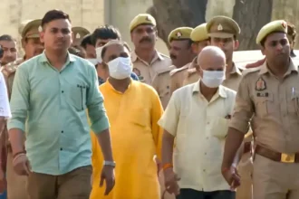 राम मंदिर चंदा चोरी केस में बड़ी कार्रवाई, आठ आरोपियों के ठिकानों पर छापेमारी, 80 लाख रुपये बरामद