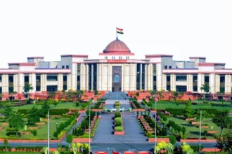 CG High Court Recruitment 2026: छत्तीसगढ़ हाईकोर्ट में ड्राइवर, लिफ्टमैन समेत 58 पदों पर निकली भर्ती, जानें योग्यता, वेतन, आयु सीमा और आवेदन की पूरी प्रक्रिया